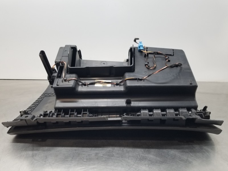 Recambio de guantera para mercedes vito mixto (447) combi referencia OEM IAM A4476800391  