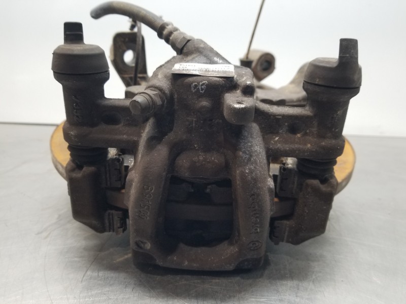 Recambio de mangueta trasera izquierda para mercedes vito mixto (447) combi referencia OEM IAM A4473505700 A4473570006 