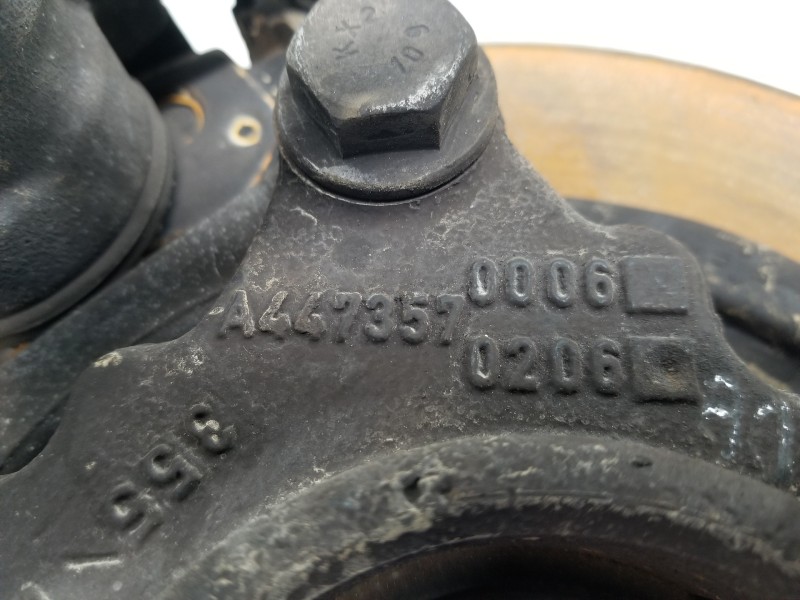 Recambio de mangueta trasera izquierda para mercedes vito mixto (447) combi referencia OEM IAM A4473505700 A4473570006 