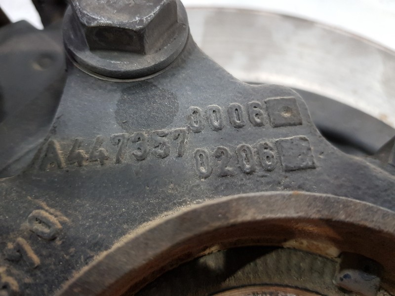 Recambio de mangueta trasera izquierda para mercedes vito mixto (447) select referencia OEM IAM A4473505500  