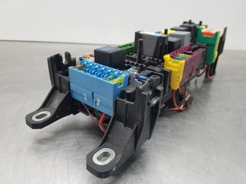 Recambio de caja reles / fusibles para mercedes vito mixto (447) combi referencia OEM IAM A4475460046  