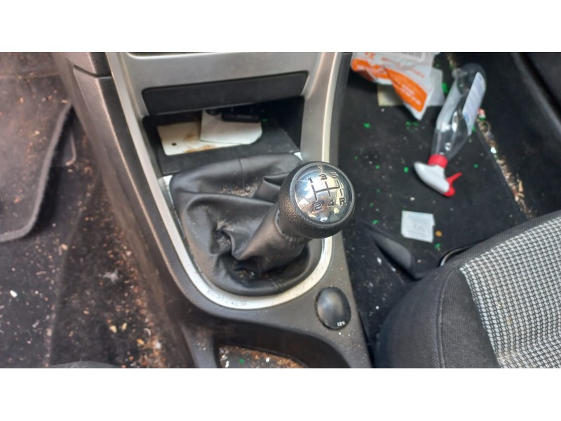 peugeot 307 berlina (s2) del año 2006