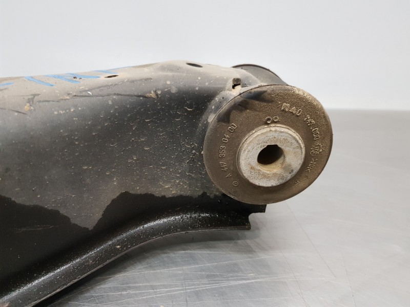 Recambio de brazo suspension inferior trasero derecho para mercedes vito mixto (447) select referencia OEM IAM A4473505400  