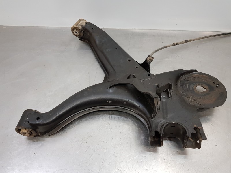 Recambio de brazo suspension inferior trasero izquierdo para mercedes vito mixto (447) select referencia OEM IAM A4473505300  
