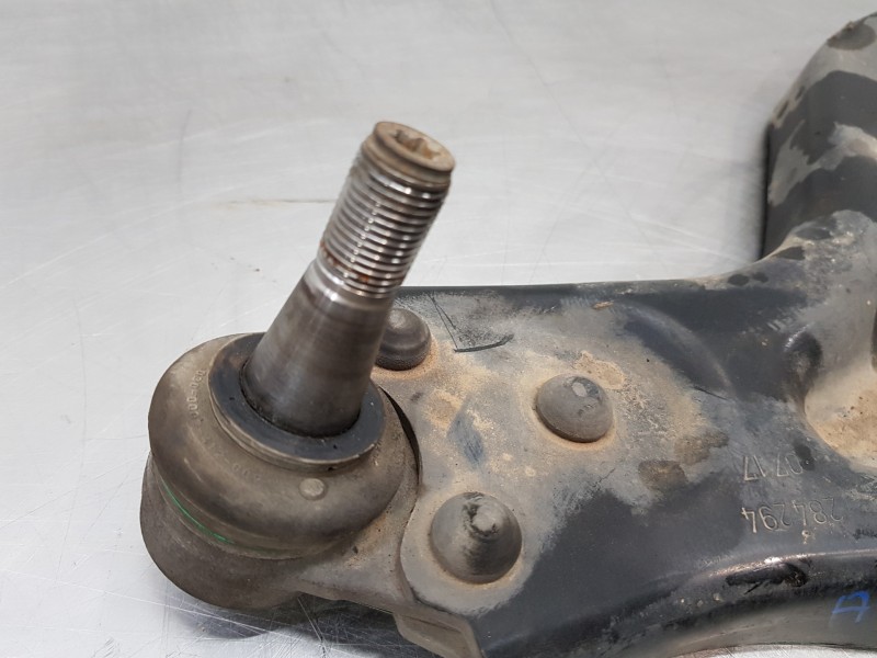 Recambio de brazo suspension inferior delantero derecho para mercedes vito mixto (447) select referencia OEM IAM A4473303000  