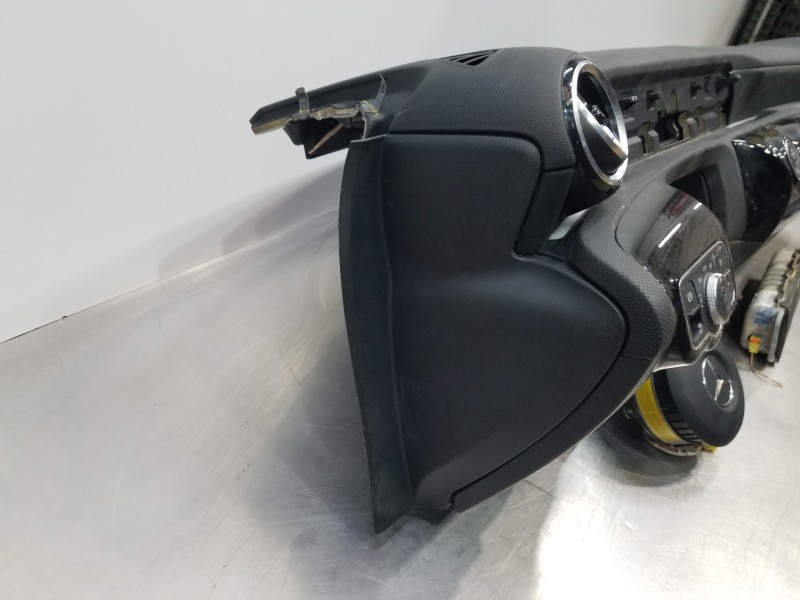 Recambio de kit airbag para mercedes clase a (w177) 200 d referencia OEM IAM A1776806102  