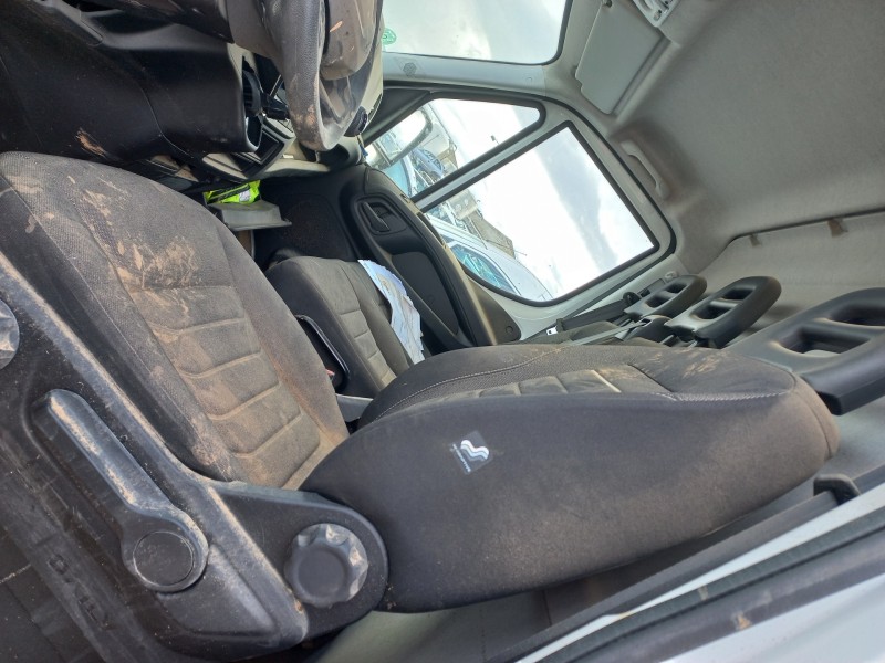 iveco daily 35s16 del año 2023