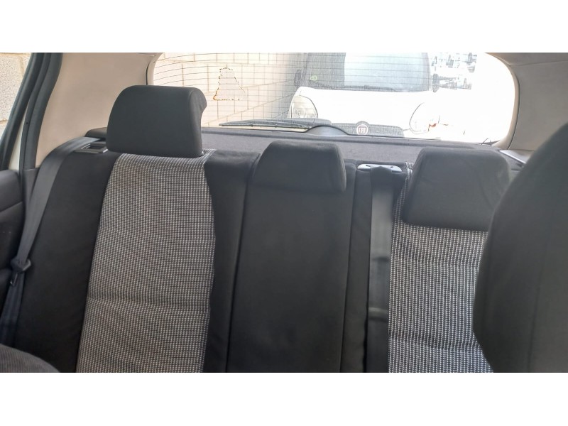 peugeot 307 berlina (s2) del año 2006