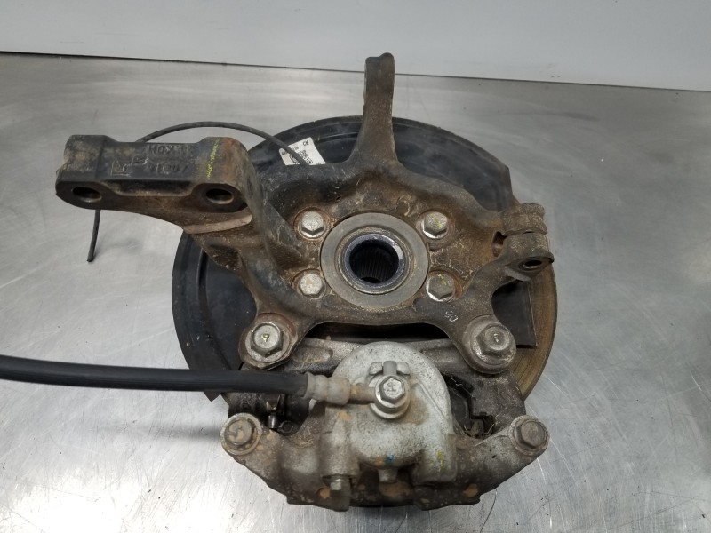 Recambio de mangueta delantera derecha para nissan pulsar (c13) fastback referencia OEM IAM 400141KK0A 40202BA60A 