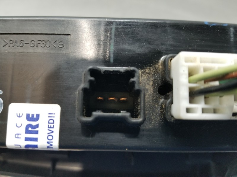 Recambio de mando elevalunas delantero izquierdo para nissan pulsar (c13) fastback referencia OEM IAM 254013ZL1A  