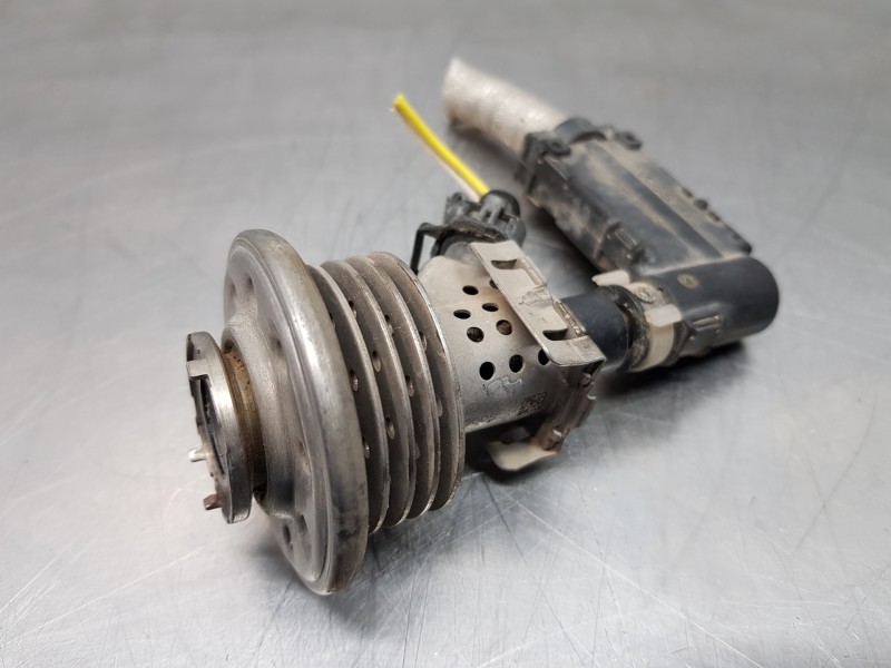 Recambio de inyector para mercedes vito mixto (447) combi referencia OEM IAM A0004901013  