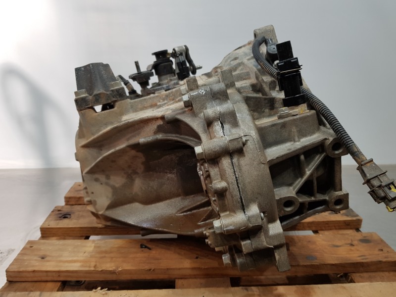 Recambio de caja cambios para hyundai ix35 klass referencia OEM IAM 4300032497 4311132300 