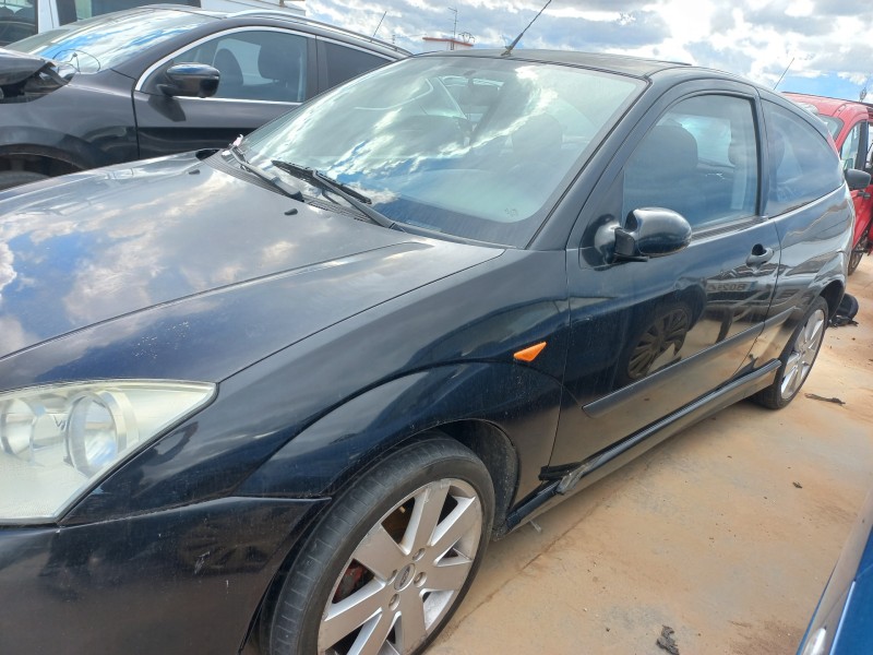 ford focus berlina (cak) del año 2004