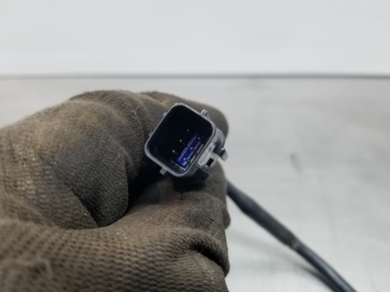 Recambio de sensor de aparcamiento para hyundai bayon hybrid referencia OEM IAM 99240Q0300  