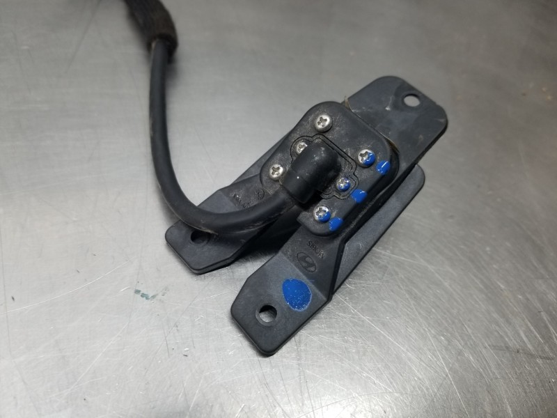 Recambio de sensor de aparcamiento para hyundai bayon hybrid referencia OEM IAM 99240Q0300  