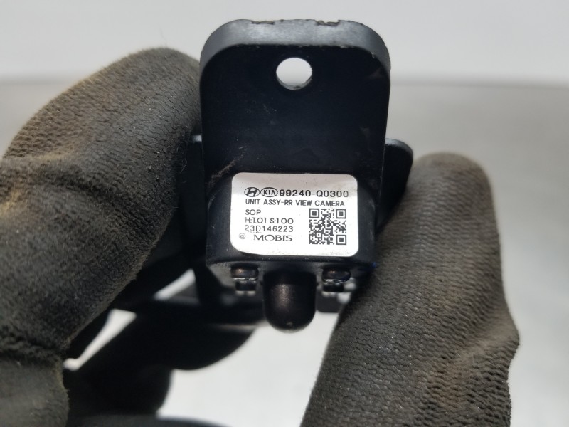 Recambio de sensor de aparcamiento para hyundai bayon hybrid referencia OEM IAM 99240Q0300  