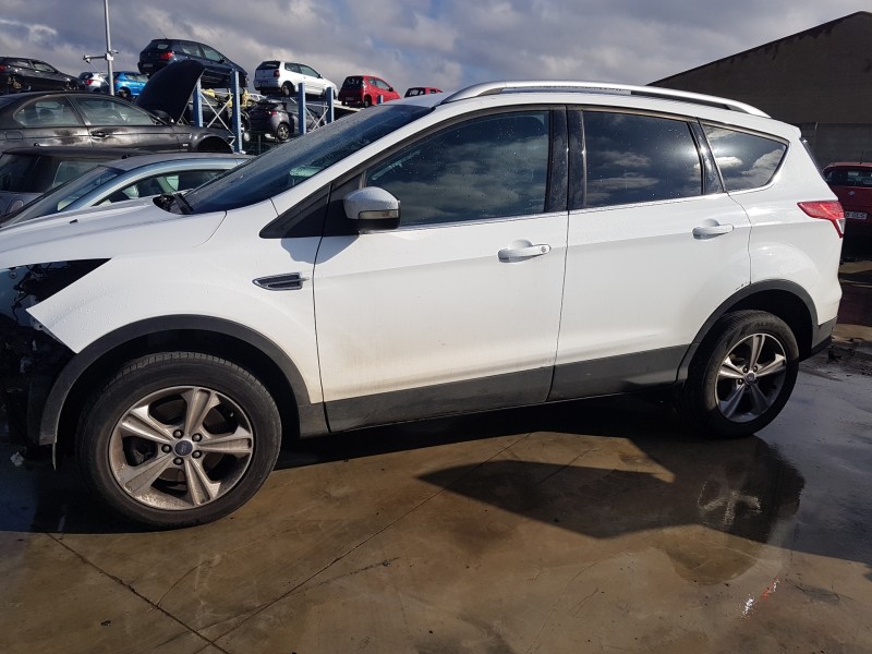 ford kuga (cbs) del año 2016
