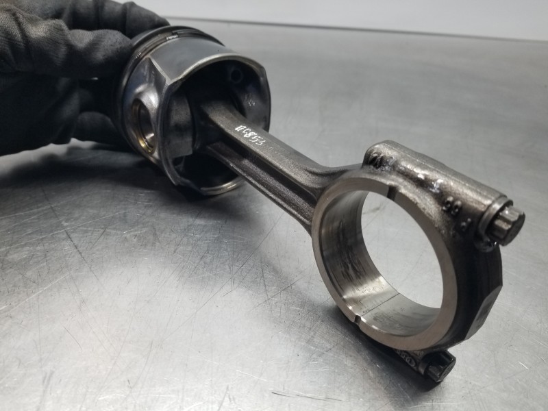 Recambio de biela para volkswagen caddy furgón/kombi kombi referencia OEM IAM 03L105401A 04L107065A  Recambio de biela para volkswagen caddy furgón/kombi kombi referencia OEM IAM 03L105401A 04L107065A