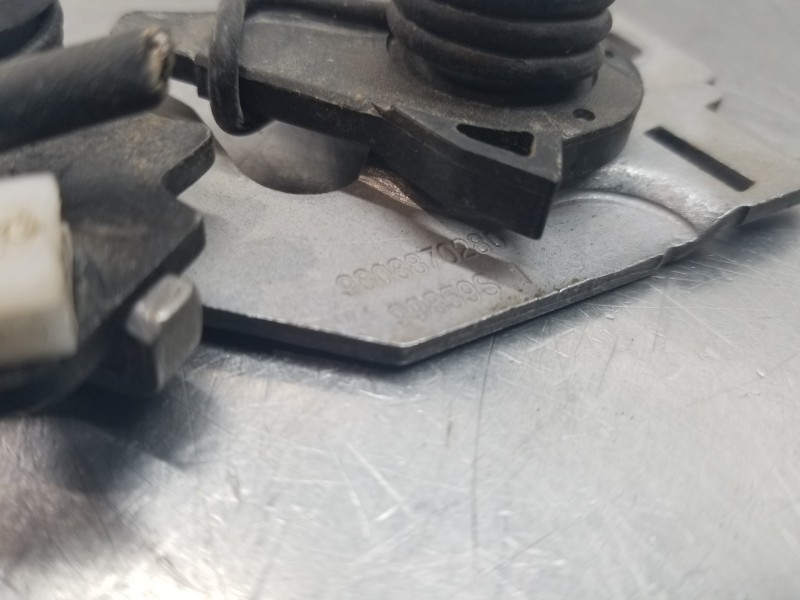 Recambio de cerradura capot para peugeot expert furgón caja cerrada referencia OEM IAM 9808870280  