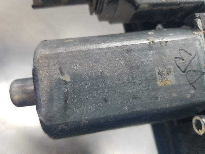 Recambio de elevalunas delantero derecho para peugeot expert furgón caja cerrada referencia OEM IAM 9840159380 9829503580 