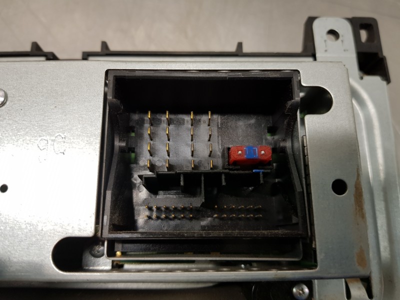 Recambio de sistema audio / radio cd para mercedes vito mixto (447) select referencia OEM IAM A4479008905 A4479012302 