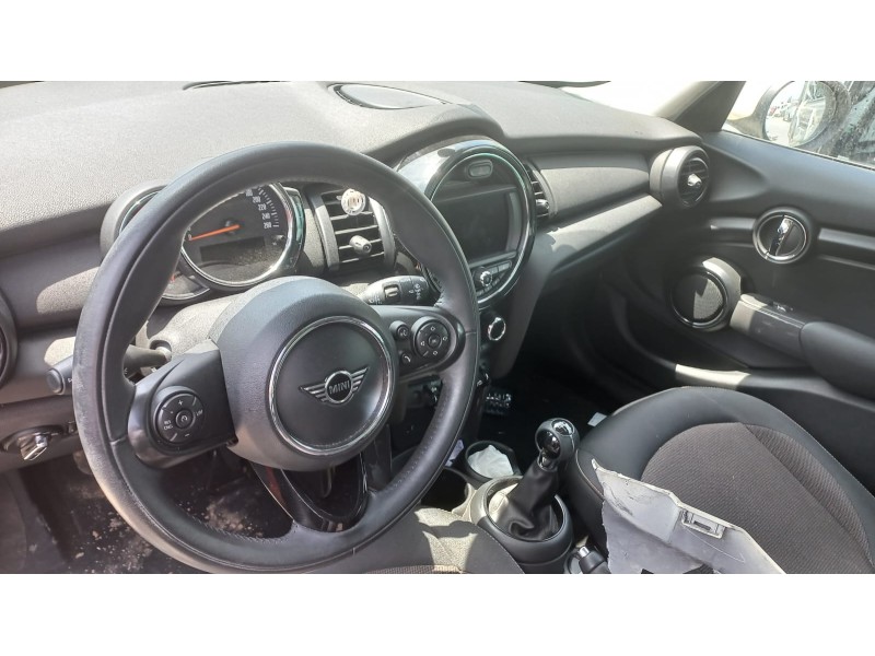 mini mini 5-trg. (f55) del año 2019