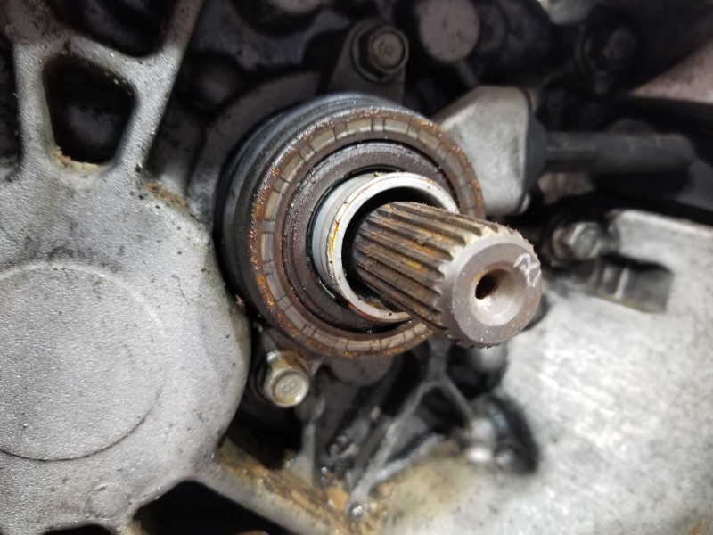 Recambio de caja cambios para hyundai tucson klass referencia OEM IAM 4300032AH8  