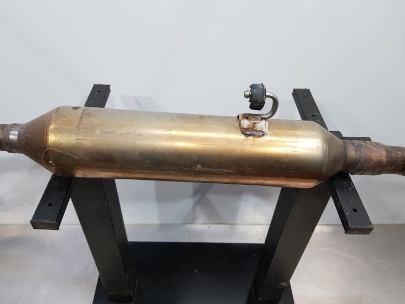 Recambio de tubo escape completo para toyota yaris hybrid referencia OEM IAM 17410K0100 A65 