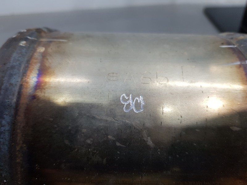 Recambio de tubo escape completo para toyota yaris hybrid referencia OEM IAM 17410K0100 A65 