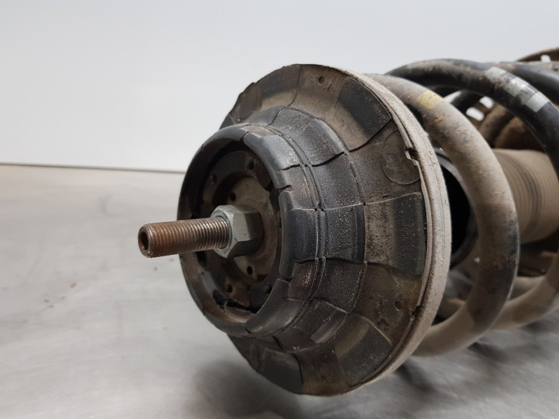 Recambio de amortiguador delantero derecho para volkswagen t5 bus confortline referencia OEM IAM 7E5413031H   Recambio de amortiguador delantero derecho para volkswagen t5 bus confortline referencia OEM IAM 7E5413031H