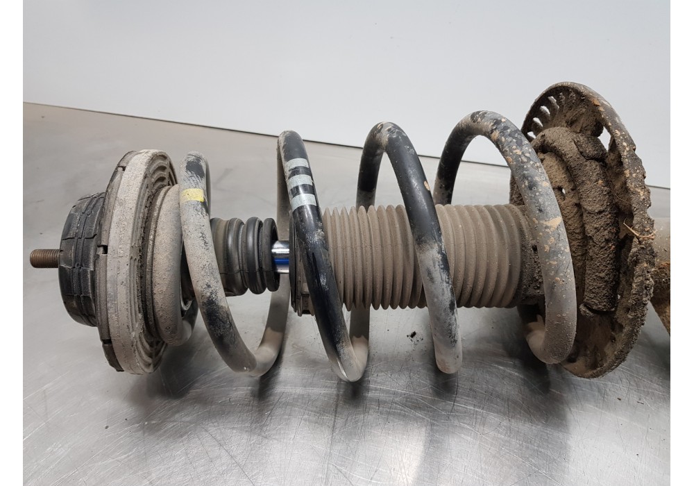 Recambio de amortiguador delantero derecho para volkswagen t5 bus confortline referencia OEM IAM 7E5413031H   Recambio de amortiguador delantero derecho para volkswagen t5 bus confortline referencia OEM IAM 7E5413031H