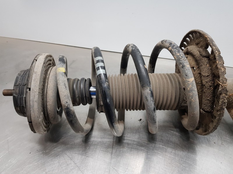 Recambio de amortiguador delantero derecho para volkswagen t5 bus confortline referencia OEM IAM 7E5413031H   Recambio de amortiguador delantero derecho para volkswagen t5 bus confortline referencia OEM IAM 7E5413031H