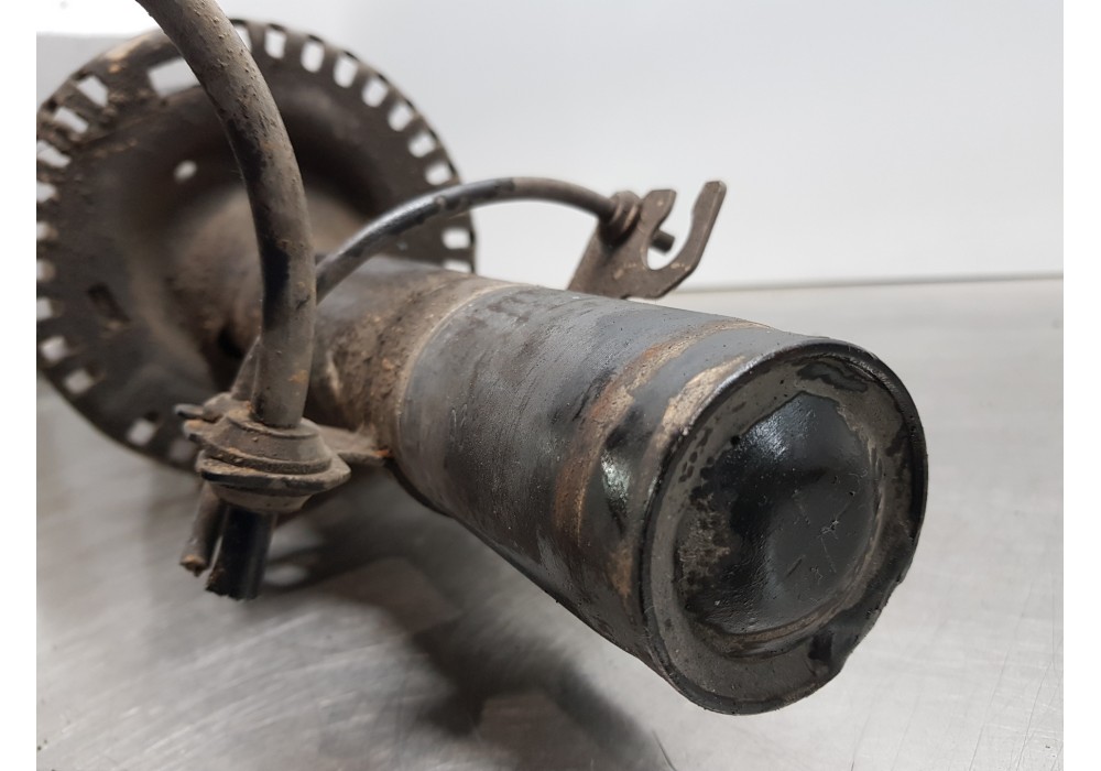 Recambio de amortiguador delantero derecho para volkswagen t5 bus confortline referencia OEM IAM 7E5413031H   Recambio de amortiguador delantero derecho para volkswagen t5 bus confortline referencia OEM IAM 7E5413031H