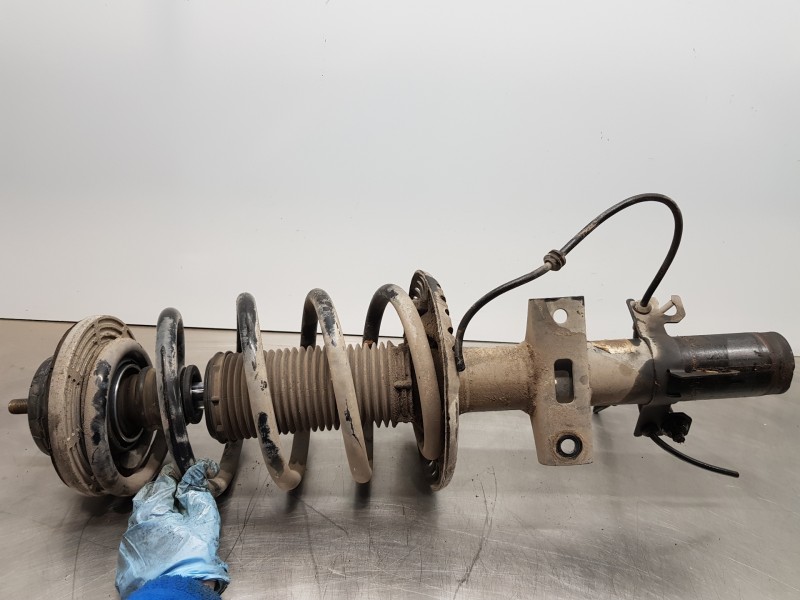 Recambio de amortiguador delantero izquierdo para volkswagen t5 bus confortline referencia OEM IAM 7E5413031H   Recambio de amortiguador delantero izquierdo para volkswagen t5 bus confortline referencia OEM IAM 7E5413031H