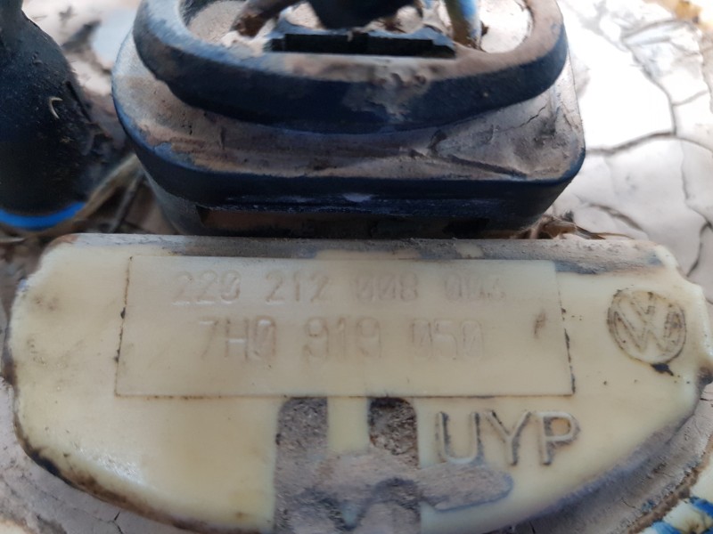 Recambio de aforador para volkswagen t5 bus confortline referencia OEM IAM 7H0919088 7H0919050  Recambio de aforador para volkswagen t5 bus confortline referencia OEM IAM 7H0919088 7H0919050