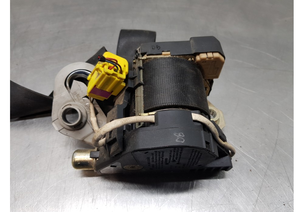 Recambio de cinturon seguridad delantero derecho para volkswagen t5 bus confortline referencia OEM IAM 7H0857806FRAA 7H0857806F 
