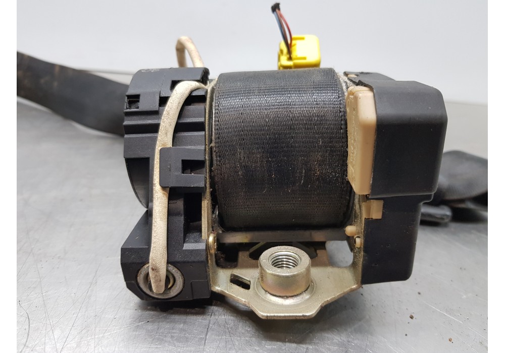 Recambio de cinturon seguridad delantero derecho para volkswagen t5 bus confortline referencia OEM IAM 7H0857806FRAA 7H0857806F 