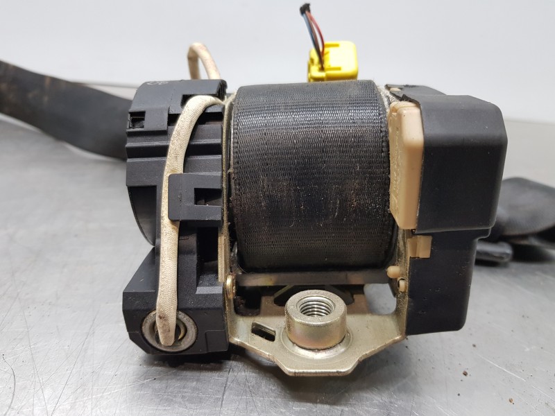 Recambio de cinturon seguridad delantero derecho para volkswagen t5 bus confortline referencia OEM IAM 7H0857806FRAA 7H0857806F 