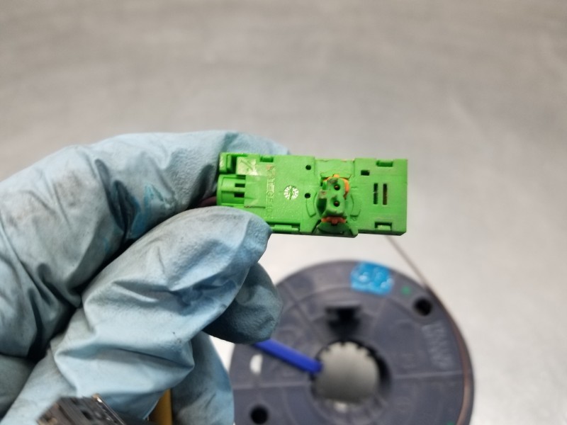 Recambio de anillo airbag para mercedes vito caja cerrada 6.03  furgon referencia OEM IAM A6394640718  