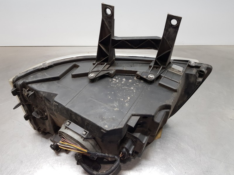 Recambio de faro derecho para volkswagen t5 bus confortline referencia OEM IAM 7H1941016J   Recambio de faro derecho para volkswagen t5 bus confortline referencia OEM IAM 7H1941016J