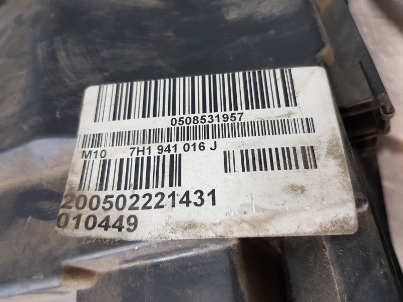 Recambio de faro derecho para volkswagen t5 bus confortline referencia OEM IAM 7H1941016J   Recambio de faro derecho para volkswagen t5 bus confortline referencia OEM IAM 7H1941016J