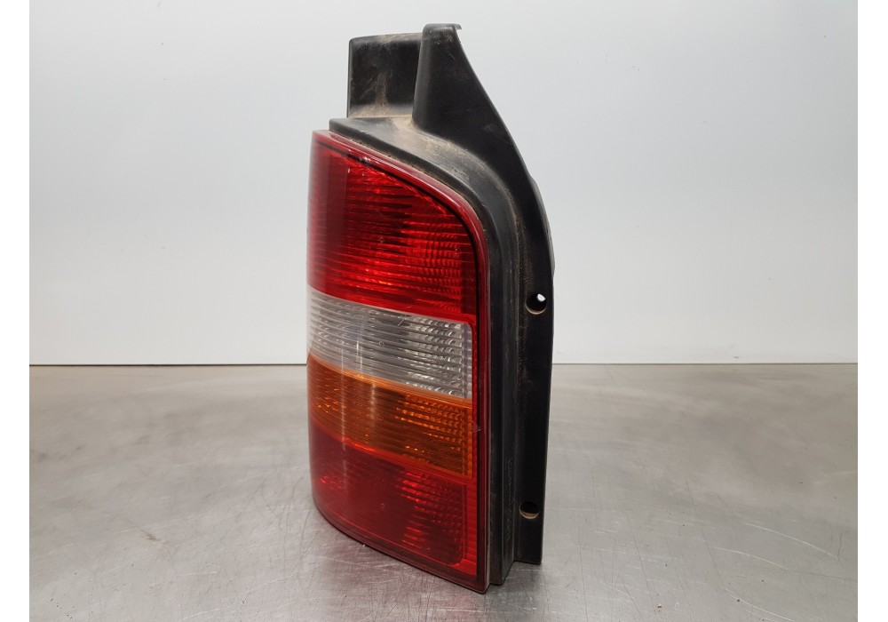 Recambio de piloto trasero izquierdo para volkswagen t5 bus confortline referencia OEM IAM 7H0945095J 7H0945257A 7H0945095G Recambio de piloto trasero izquierdo para volkswagen t5 bus confortline referencia OEM IAM 7H0945095J 7H0945257A 7H0945095G