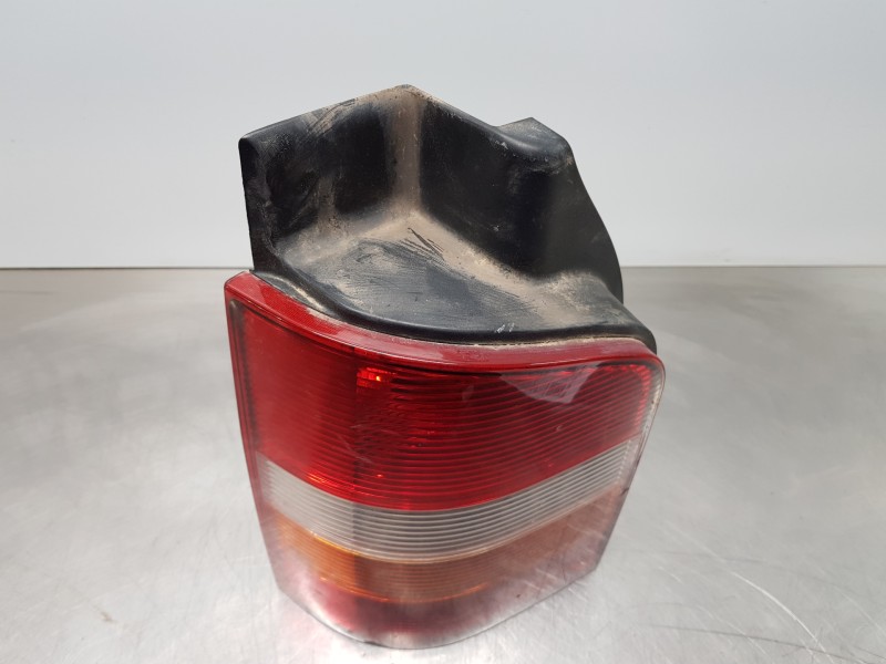 Recambio de piloto trasero izquierdo para volkswagen t5 bus confortline referencia OEM IAM 7H0945095J 7H0945257A 7H0945095G Recambio de piloto trasero izquierdo para volkswagen t5 bus confortline referencia OEM IAM 7H0945095J 7H0945257A 7H0945095G