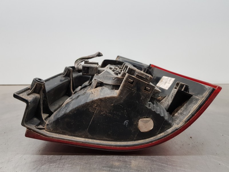 Recambio de piloto trasero izquierdo para volkswagen t5 bus confortline referencia OEM IAM 7H0945095J 7H0945257A 7H0945095G Recambio de piloto trasero izquierdo para volkswagen t5 bus confortline referencia OEM IAM 7H0945095J 7H0945257A 7H0945095G