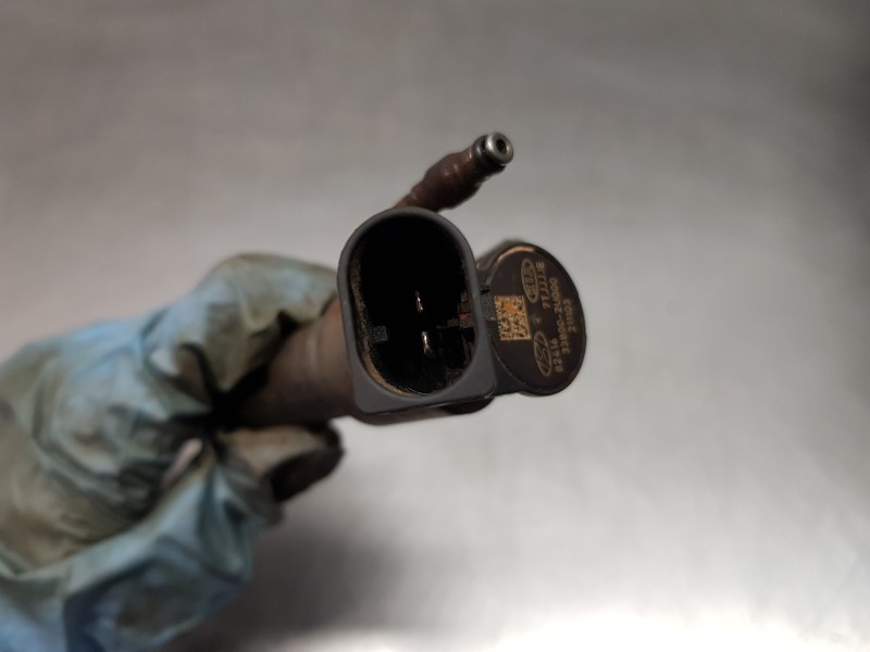 Recambio de inyector para hyundai i30 fastback tecno referencia OEM IAM 338002U000  