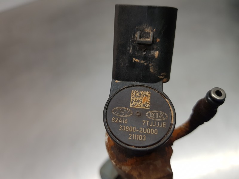 Recambio de inyector para hyundai i30 fastback tecno referencia OEM IAM 338002U000  