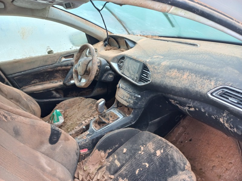 peugeot 308 del año 2016