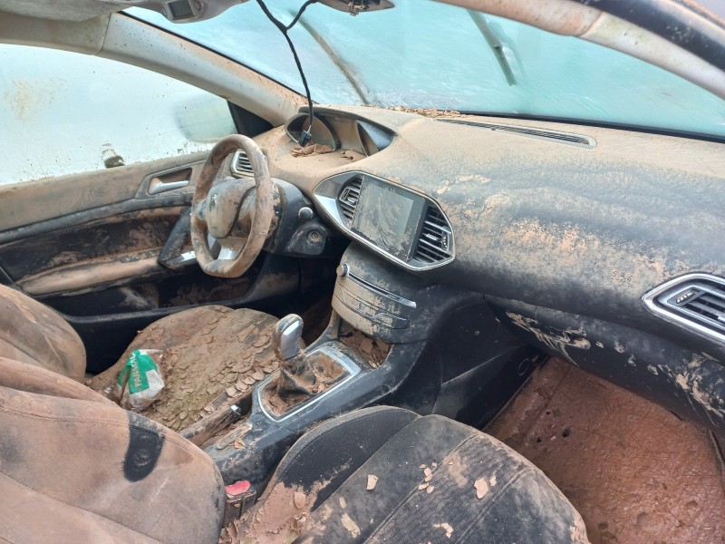 peugeot 308 del año 2016