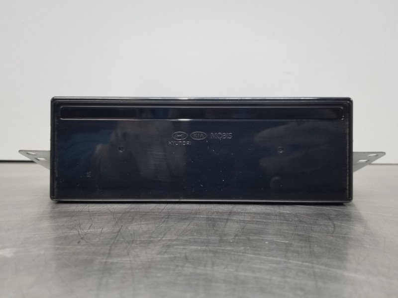 Recambio de sistema audio / radio cd para hyundai tucson klass referencia OEM IAM 96160N7120  