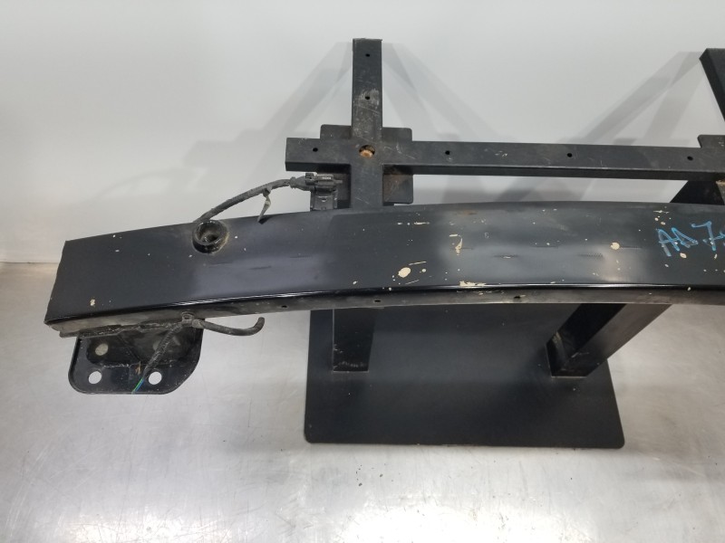 Recambio de refuerzo paragolpes delantero para hyundai tucson klass referencia OEM IAM 64900N7000  